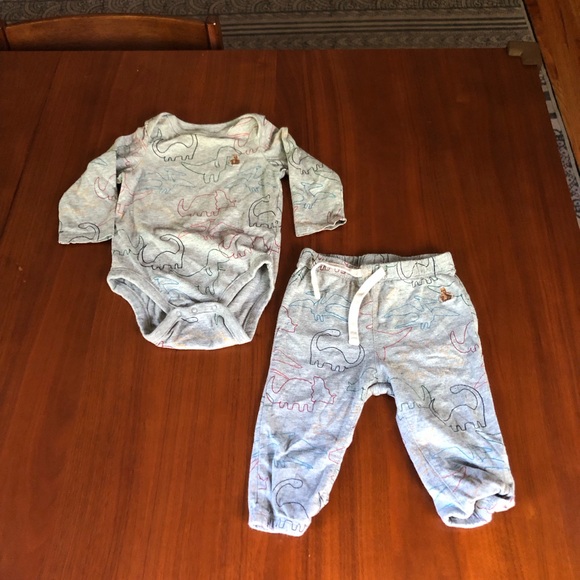 Bundle: 6-12M PJ and Outfit Sets / 6M Quilted Zip Up Jacket - Picture 3 of 10
